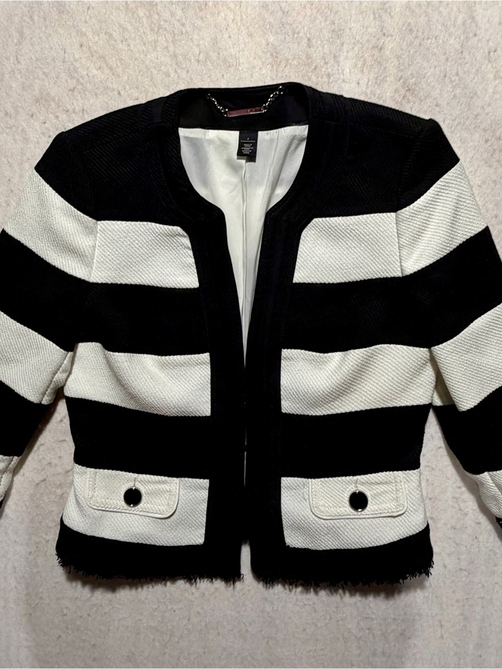 WHITE HOUSE BLACK MARKET STRIPED TWEED CROPPED JACKET SIZE 8